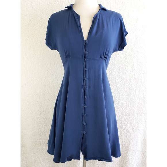 Modcloth Dresses & Skirts - ModCloth Moon Collared Button Shirt Dress in Blue